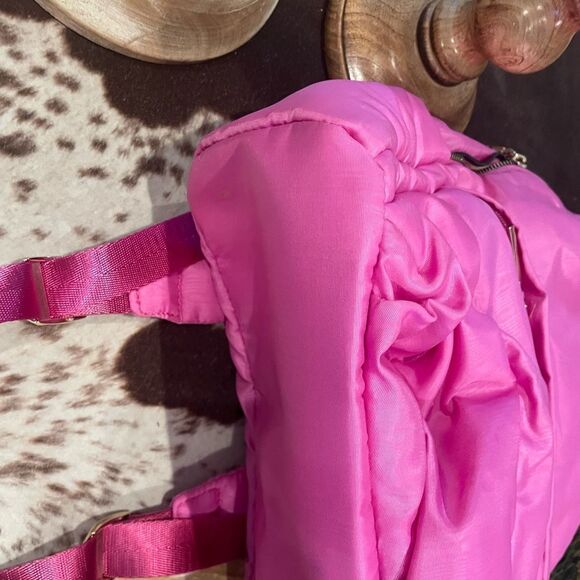 Jason Wu back back gently used - Picture 3 of 4